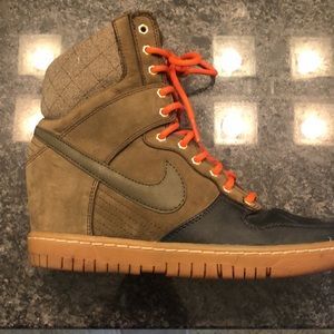 Nike Dunk Sky Hi Wedge Sneakers